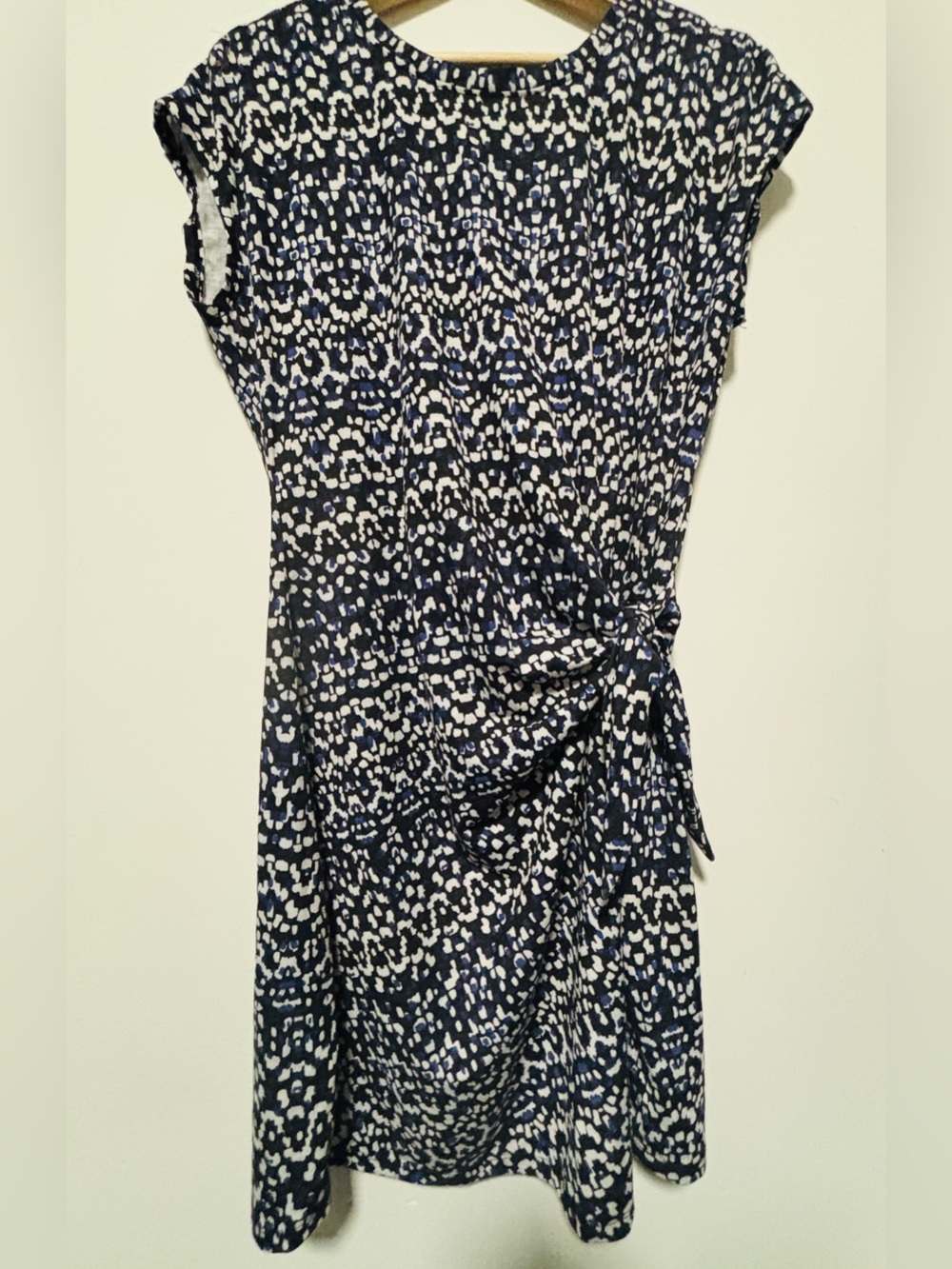 Nicole Miller Side Knot Dress black, blue, & white abstract pattern Size M